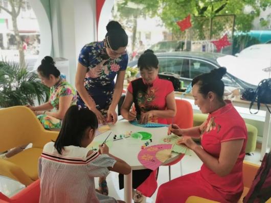 學‘四史’踐‘初心’ 凌云街道志愿服務惠百姓 文藝創作服務