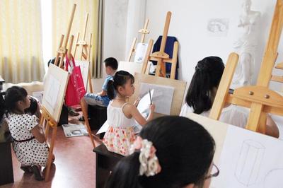 文藝創作服務預約指南 釋放靈感，點亮創意